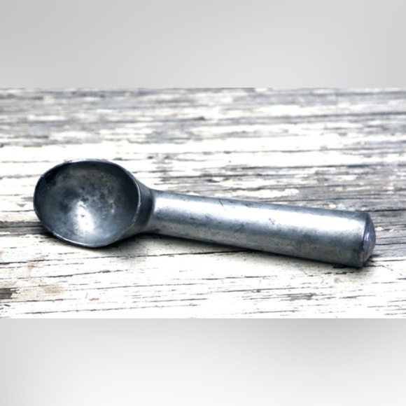 Vintage Ice Cream Scoop, 7” Length, Working Condition, Excellent Condition - Picture 1 of 6